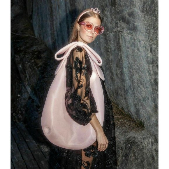H&M Handbags - Simone Rocha X H&M Pink Bow Shopper Bag SOLD OUT